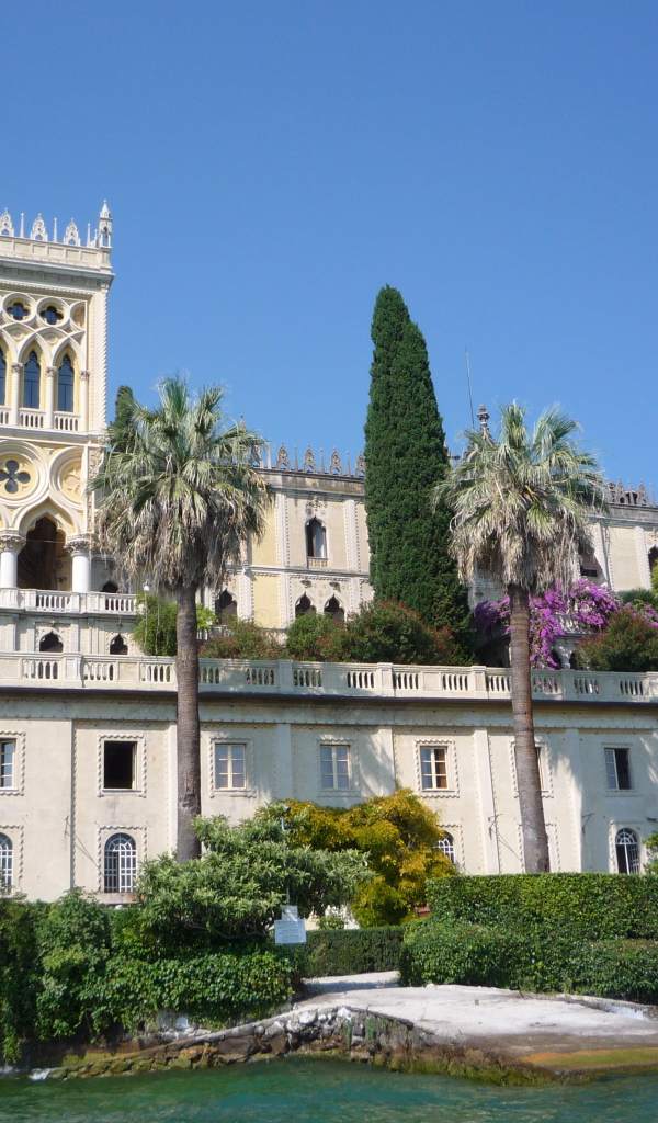 Дворец на курорте в Монтекатини Терме, Италия