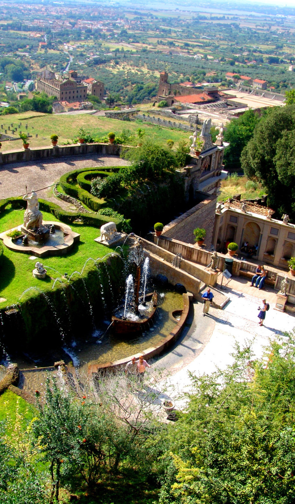 Панорама города в Тиволи, Италия