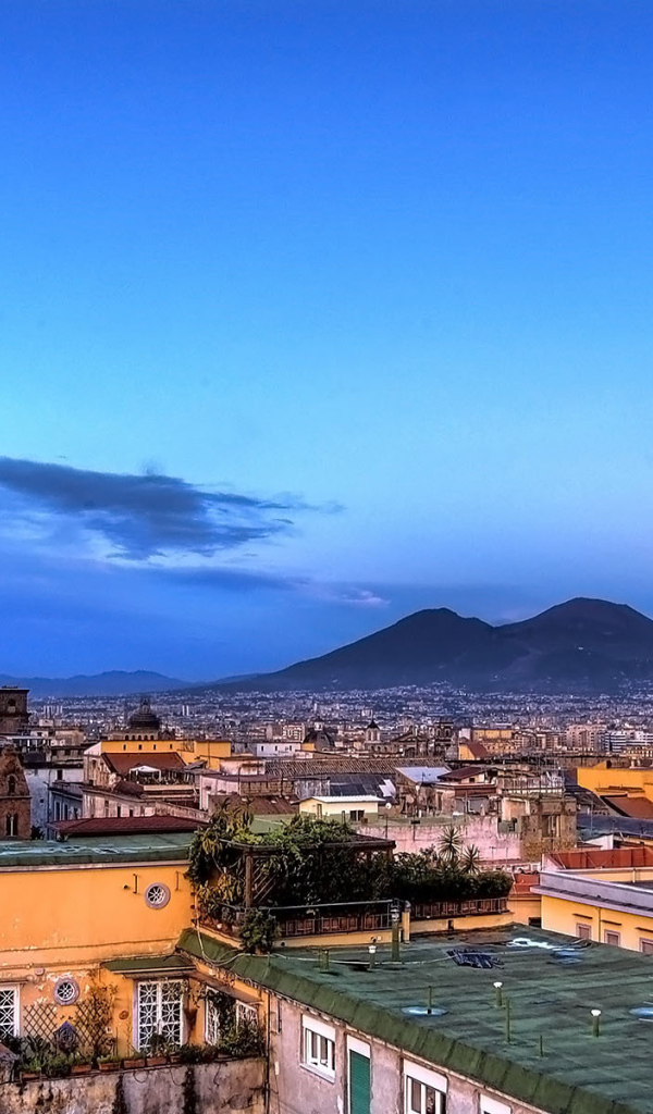 Крыши домов в Неаполе, Италия