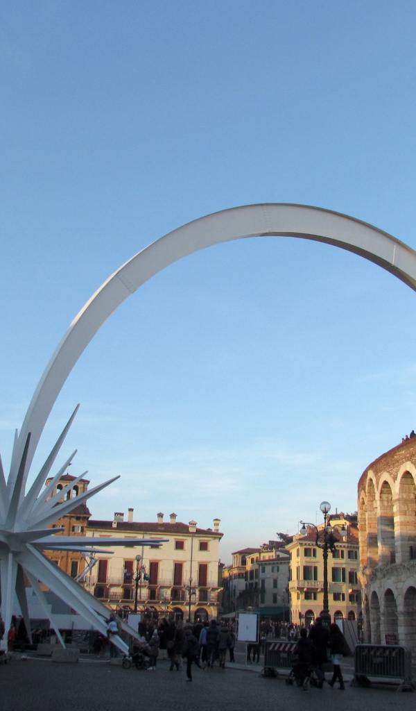 Скульптурная композиция в Вероне, Италия