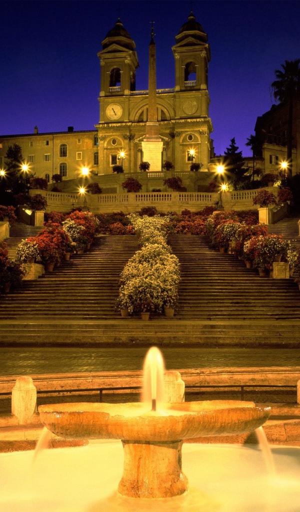 Сияющая лестница к собору в Риме, Италия