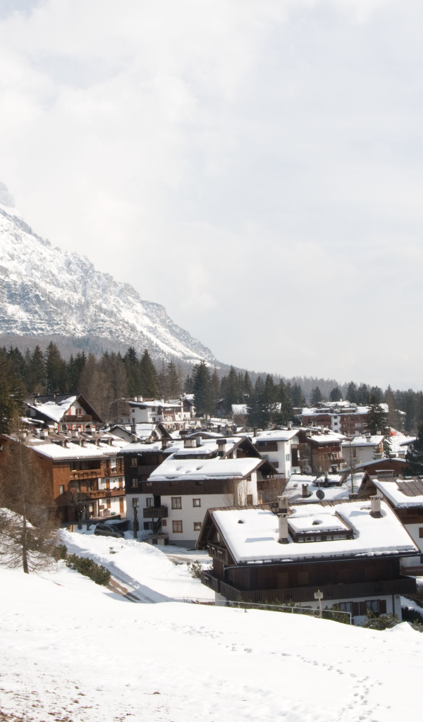 Горнолыжный курорт Кортина д'Ампеццо, Италия