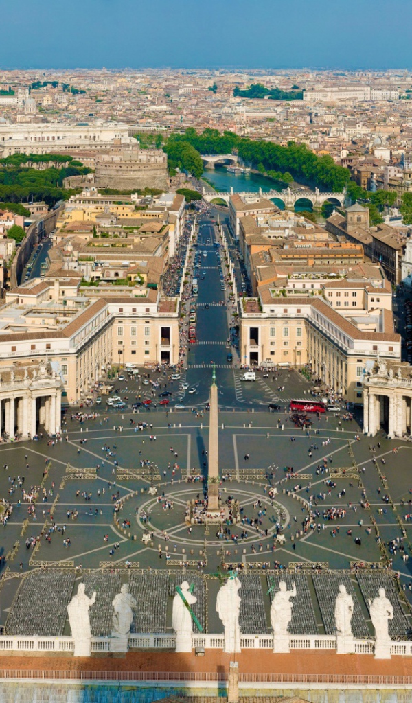 Площадь Святого Петра в Риме