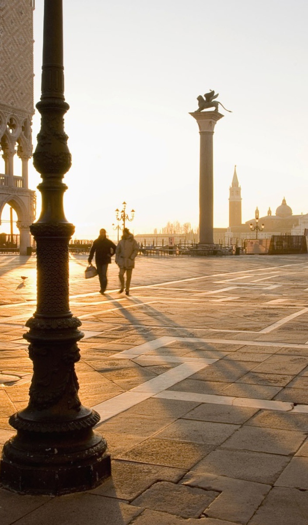Закат на площади Сан Марко в Венеции, Италия