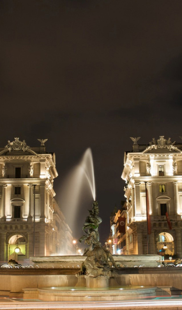 Центральная площадь в Риме