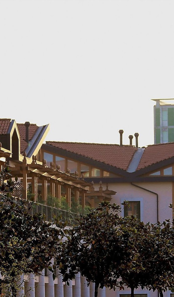 Городские здания на курорте Абано Терме, Италия