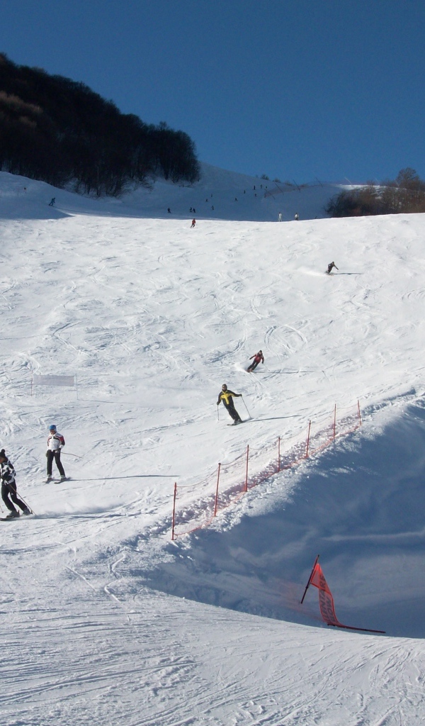 Зимний отдых на горнолыжном курорте Мадонна ди Кампильо, Италия