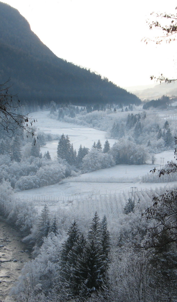 Зимний пейзаж на горнолыжном курорте Валь ди Соль, Италия