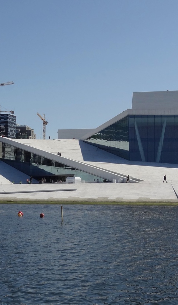 Здание оперы в Осло