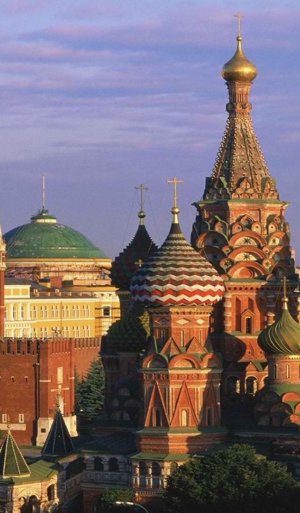 Знойный день над Кремлем