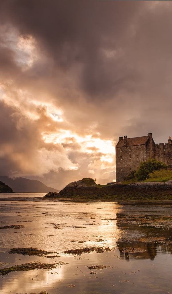 Замок Эйлен-Донан в Шотландии