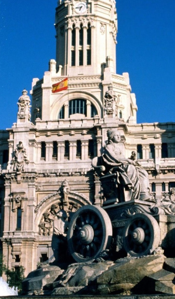 Фонтан в Мадриде