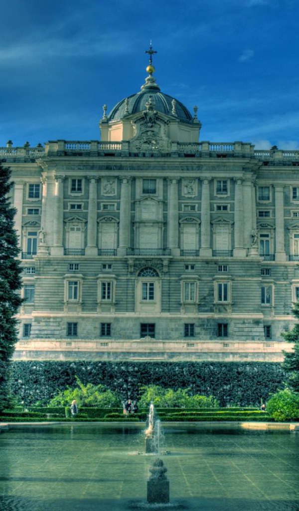 Дворец в Мадриде