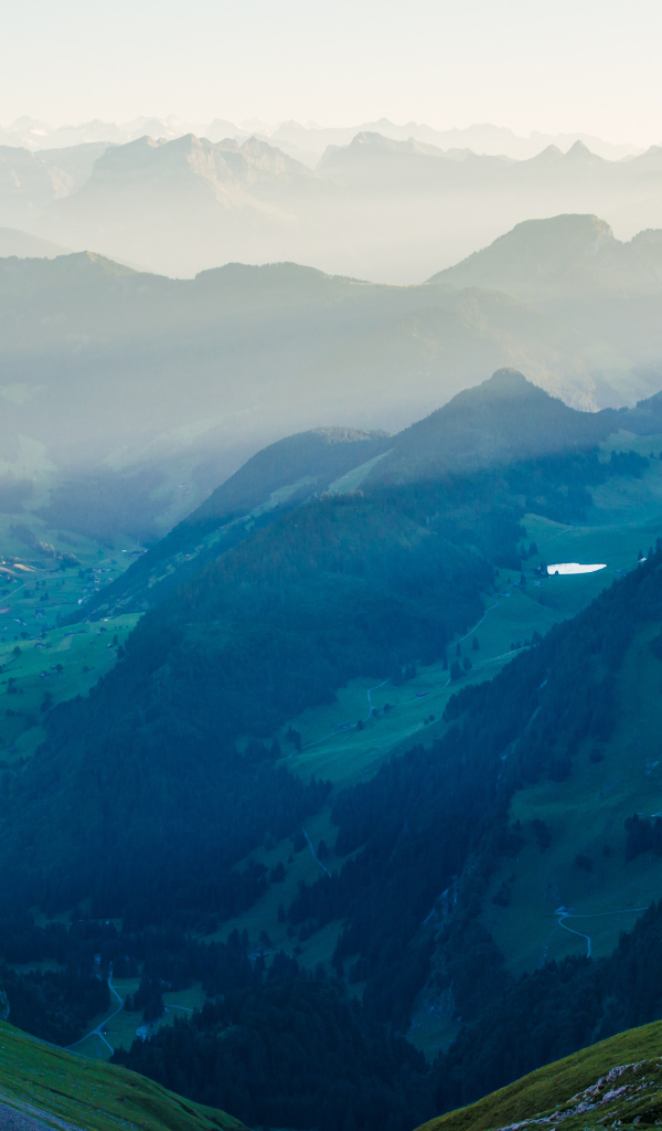 Красивые горы в Швейцарии