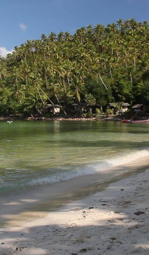 Осенний отдых на пляже на острове Панган, Таиланд