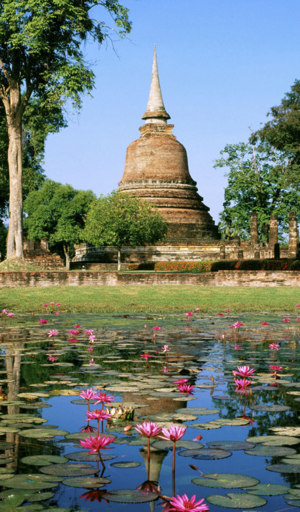 Буддийское святилище на острове Панган, Таиланд