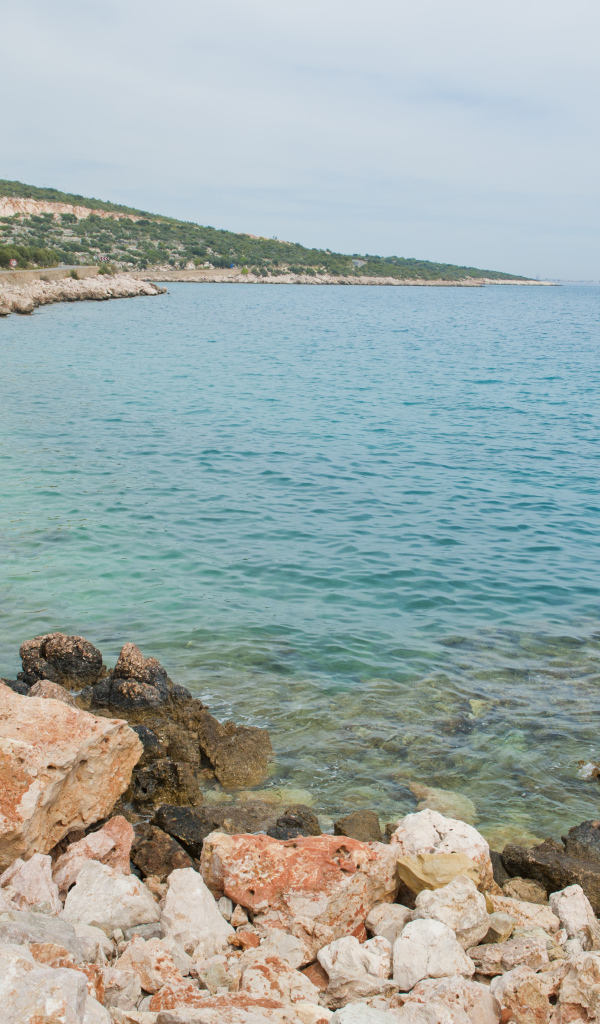 Дикий пляж в окрестностях Мерсина, Турция