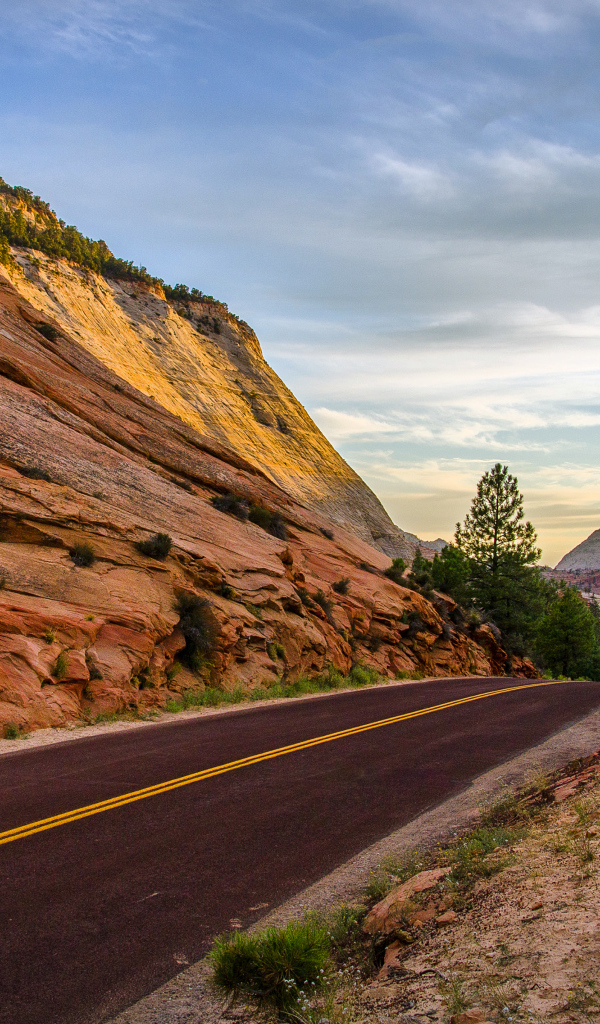 Покидая Национальный парк Зайон, США