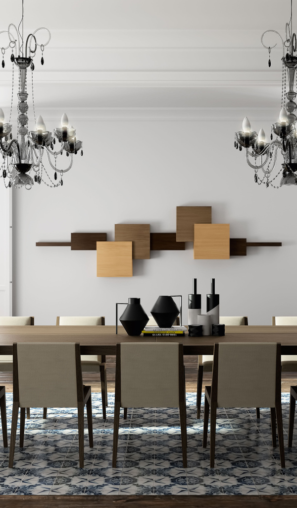 Большой стол в столовой