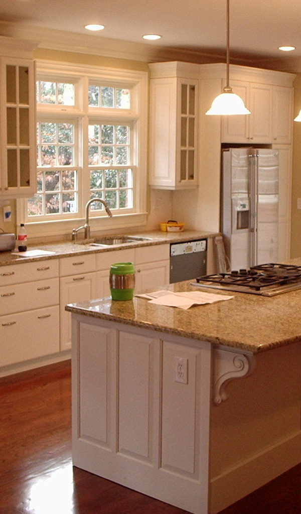 Большое окно в кухне