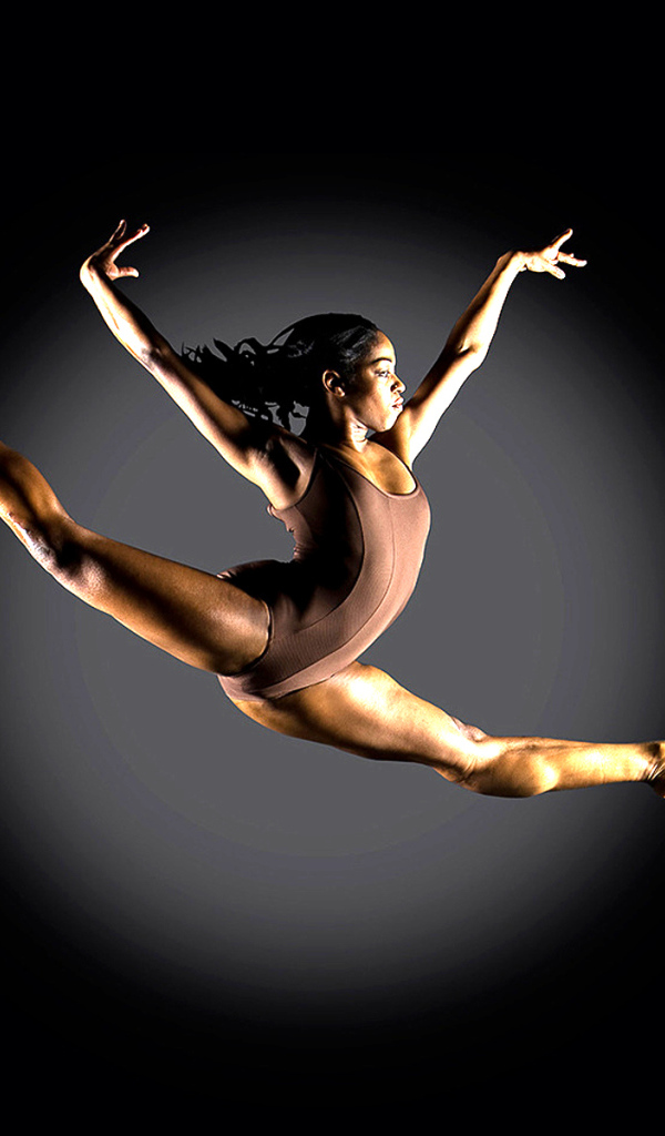 Балерина в полете