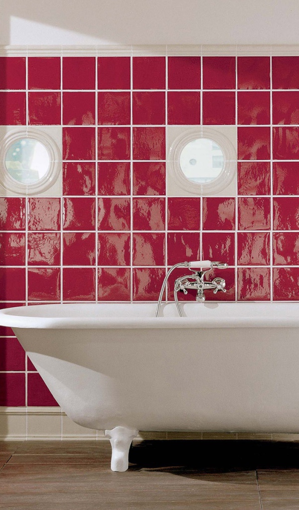 Ванна на красном фоне