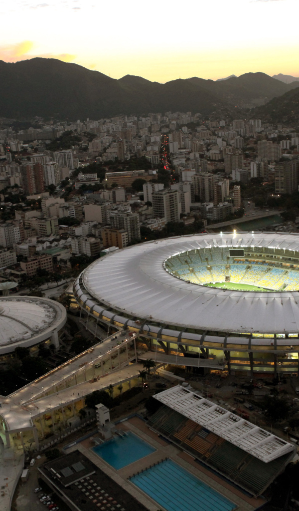 Красивый стадион Чемпионата Мира по футболу в Бразилии 2014