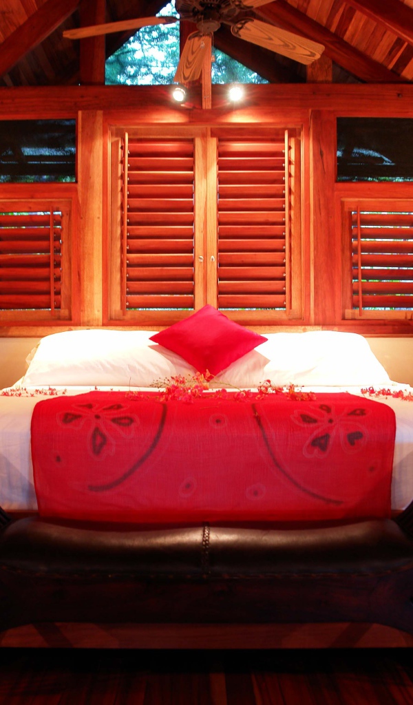 Спальня для молодоженов