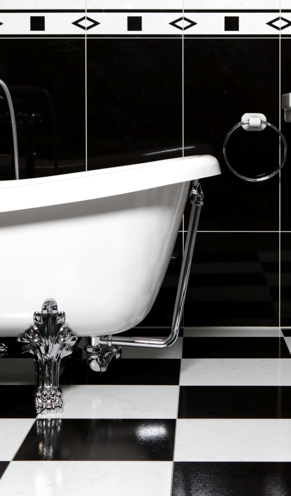 Черно белое оформление ванной