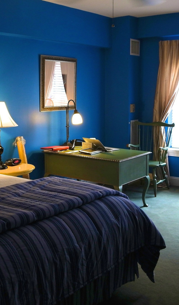 Синяя спальня