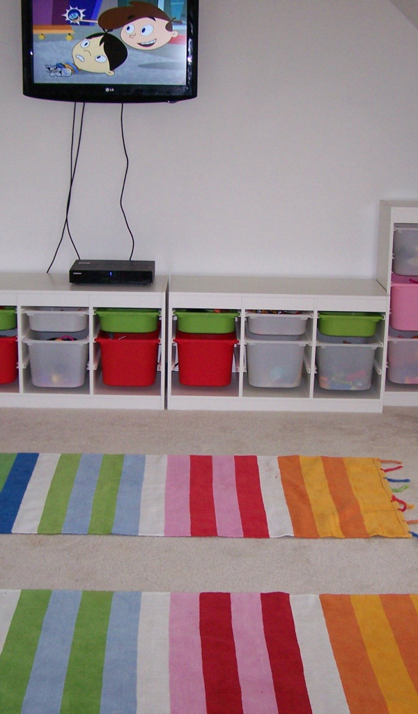 Аккуратное хранение игрушек в детской