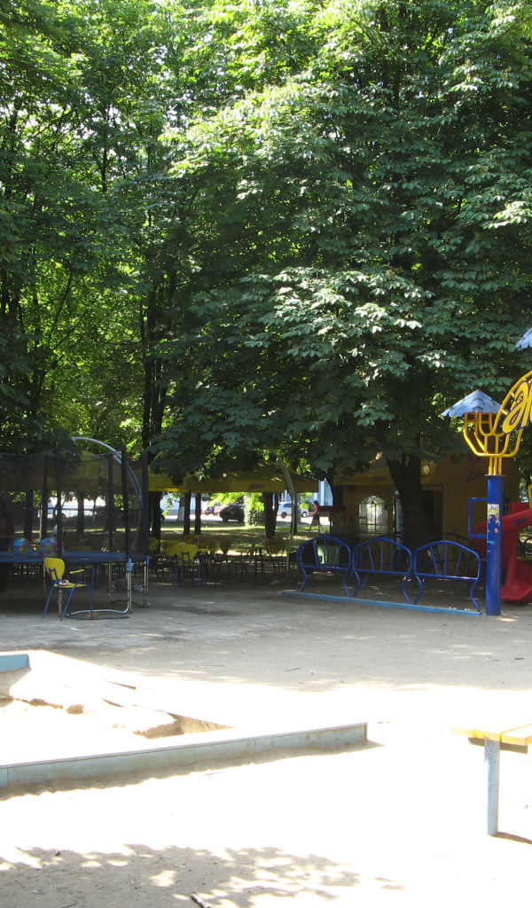 Детский парк в Харькове