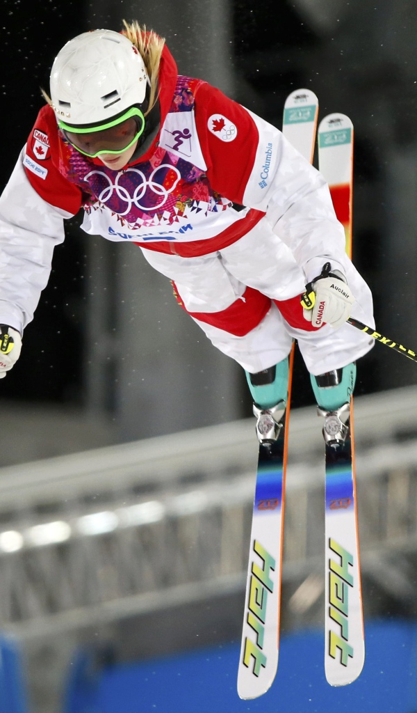 Хлоя Дюфур-Лапуант канадская фристайлистка обладательница серебряной медали