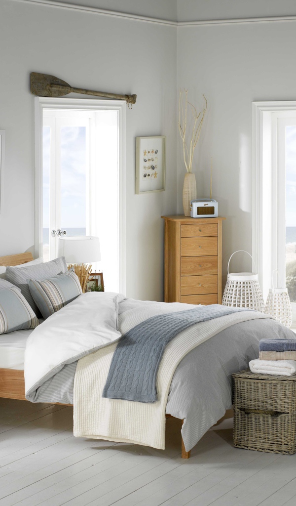 Светло сиреневый цвет стен в спальне