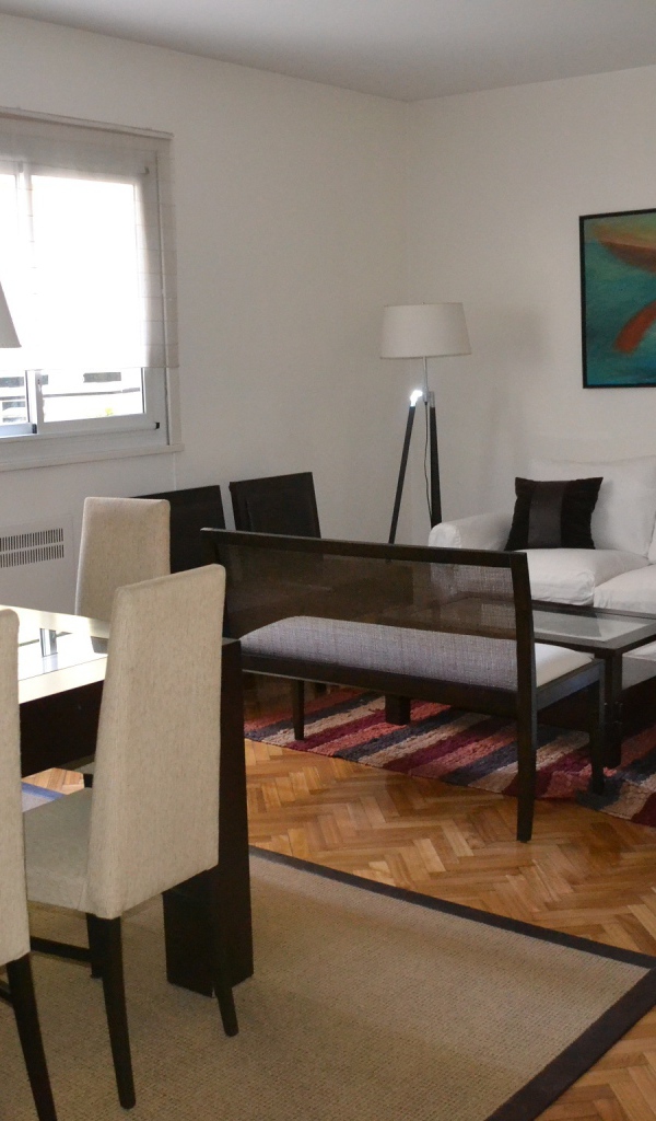 Столовая и уголок для отдыха