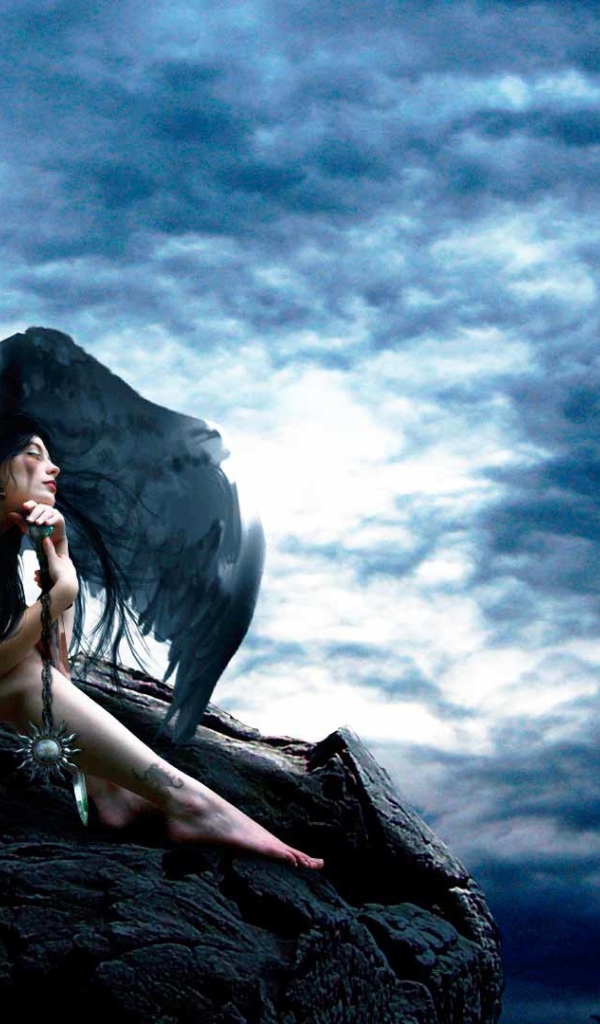 Падший ангел с татуировкой