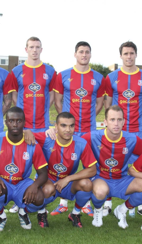 Известный ФК Кристал Пэлас