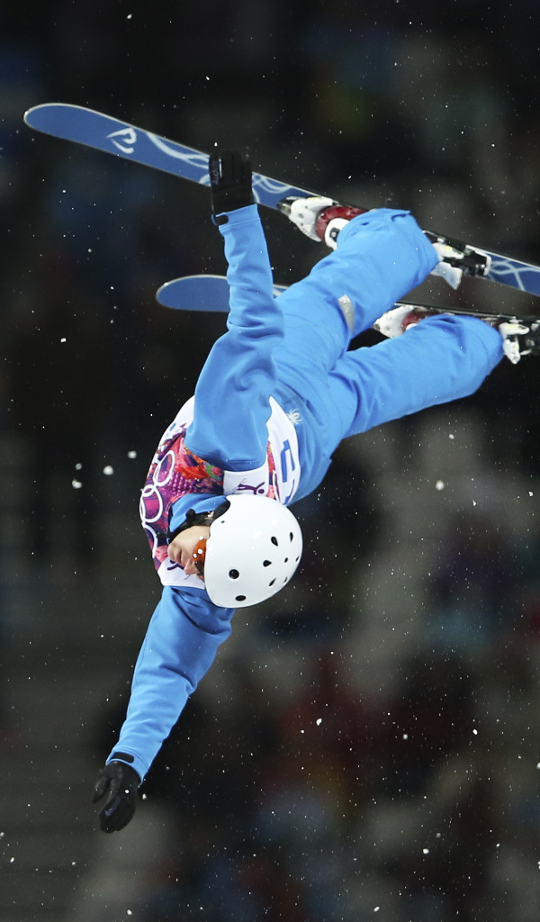 Обладательница золотой медали  в дисциплине фристайл Алла Цупер на олимпиаде в Сочи