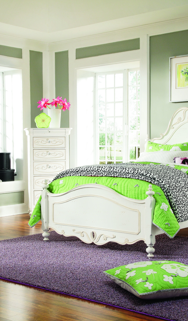 Серые стены в спальне