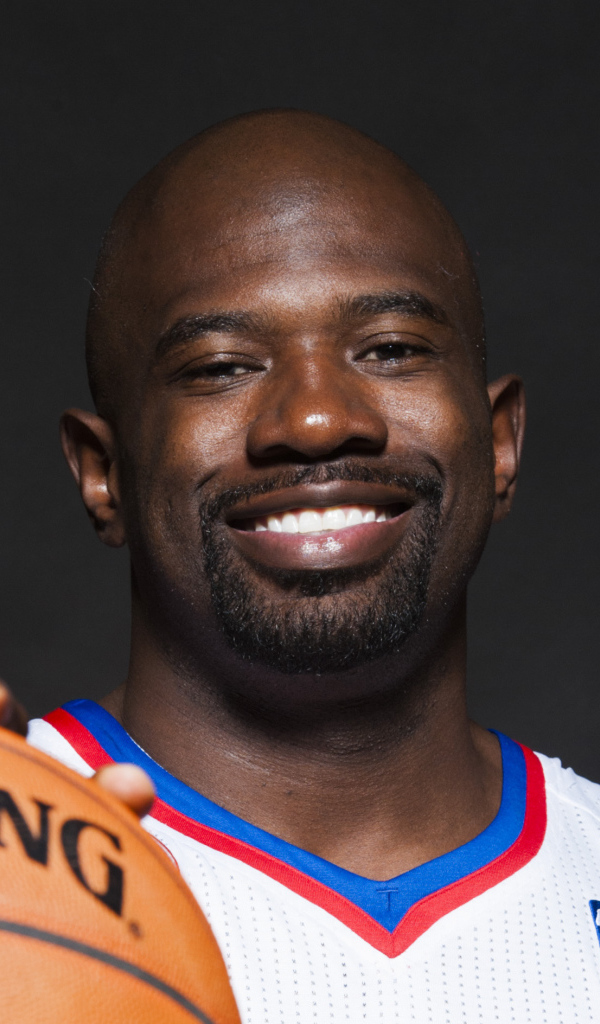 Джейсон Ричардсон с баскетбольным мячом