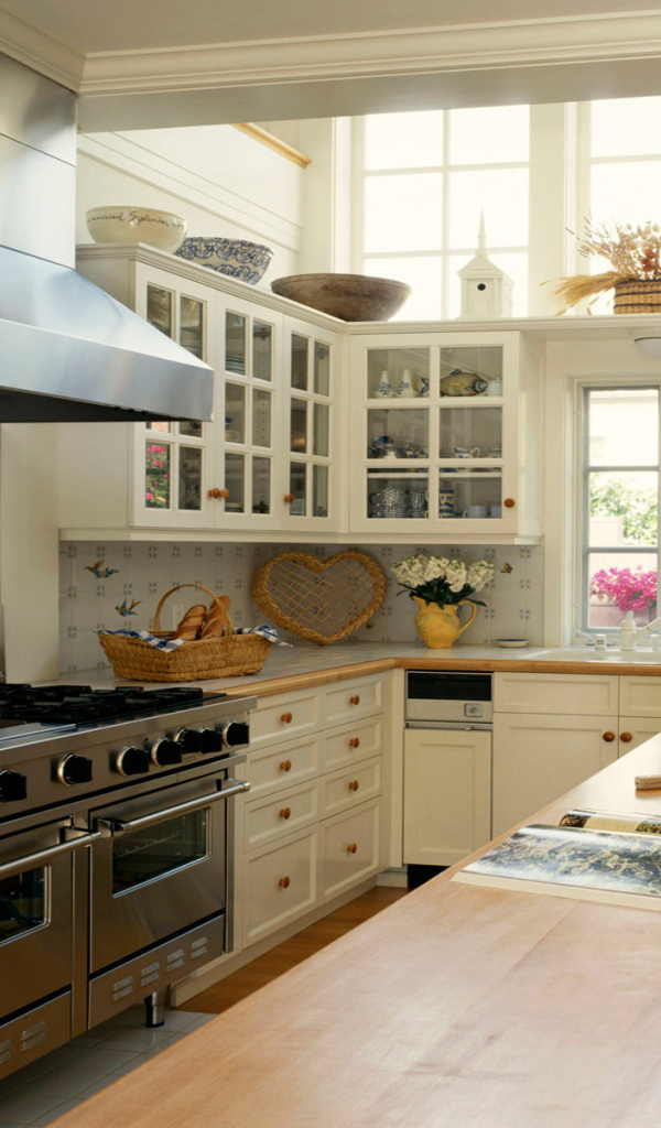 Большая кухня