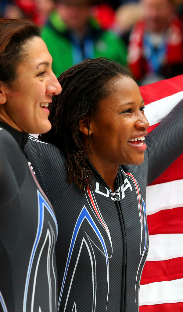 Лорин Уильямс и Илана Майерс американские бобслеистки обладательницы серебряных медалей 