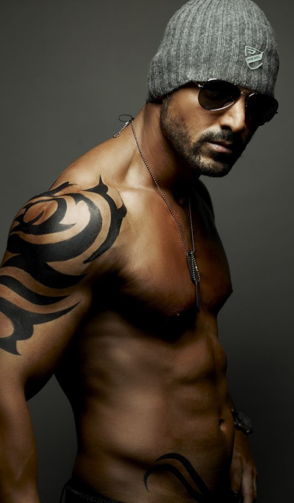 Дизайн мужской тату