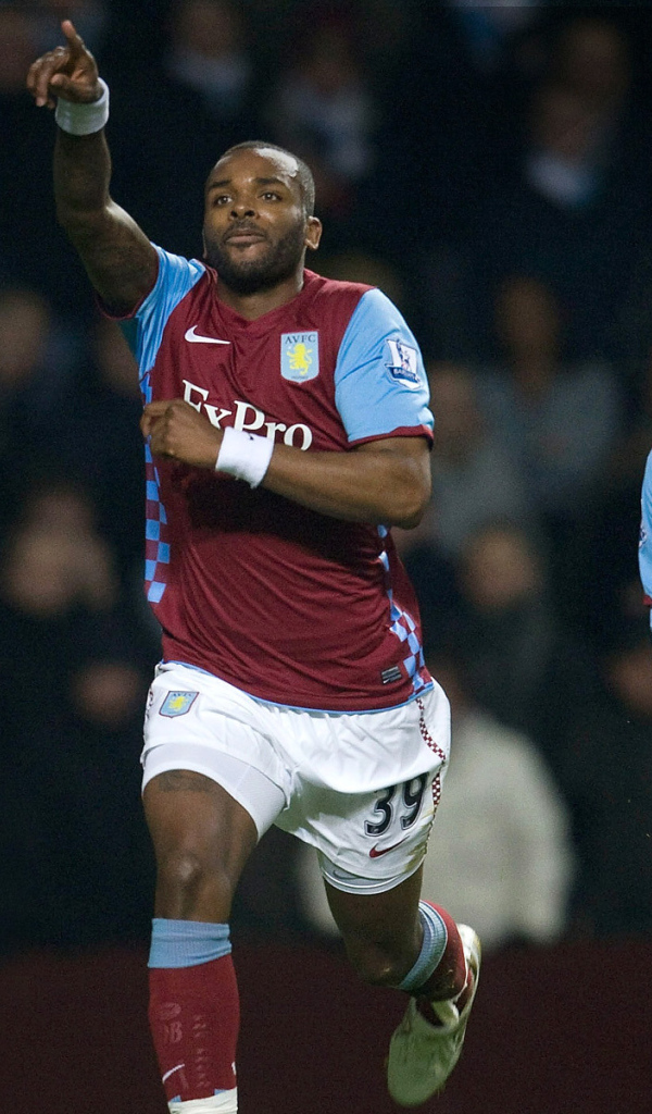 Популярный Астон Вилла