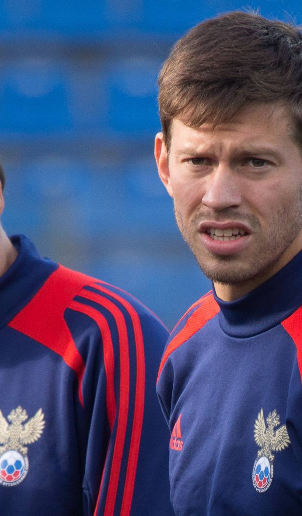 Нападающий сборной России Федор Смолов на тренировке