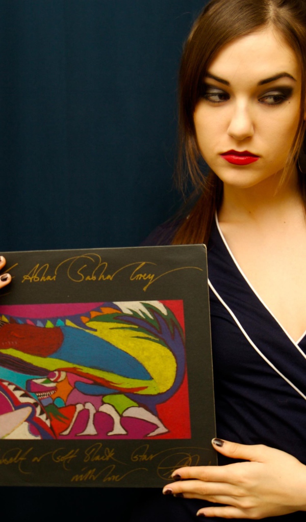 Саша Грей макияж с красной помадой