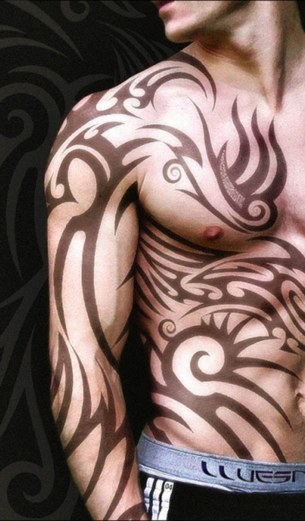 Тату узор на торсе