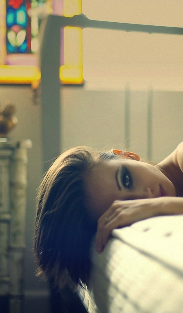 Фотография девушки с хорошим макияжем