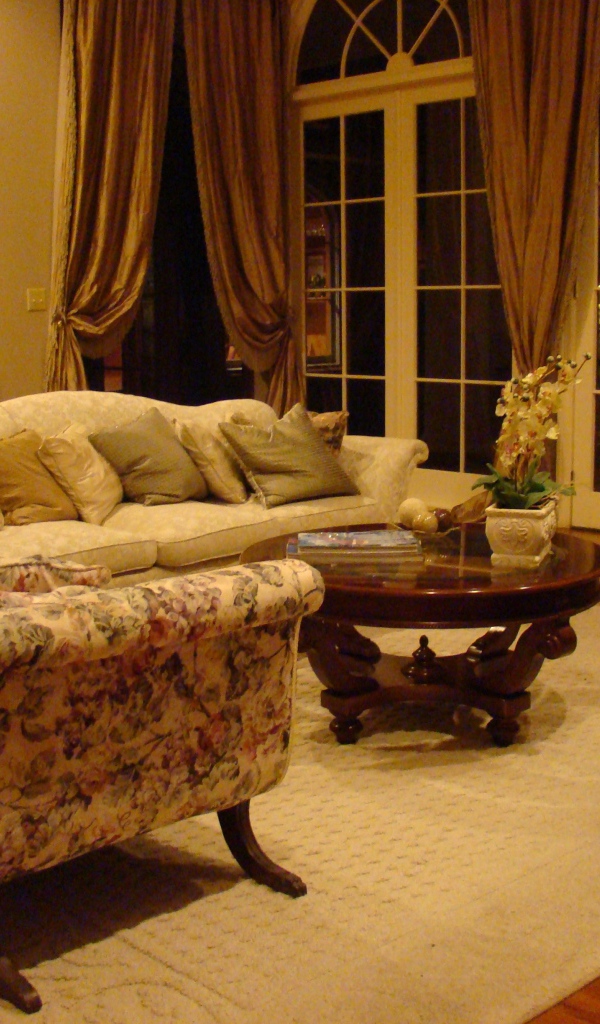 Уютная гостиная Хилтон