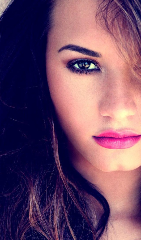 Знаменитая Деми Ловато